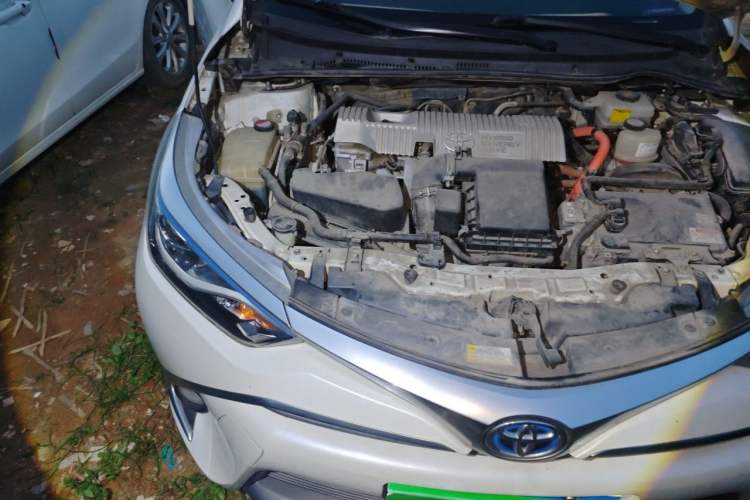 Used Toyota Levin 2017 Revised Dual-Engine 1.8H GS E-CVT Elite Sunroof Version China V Standard Engine Bay Right