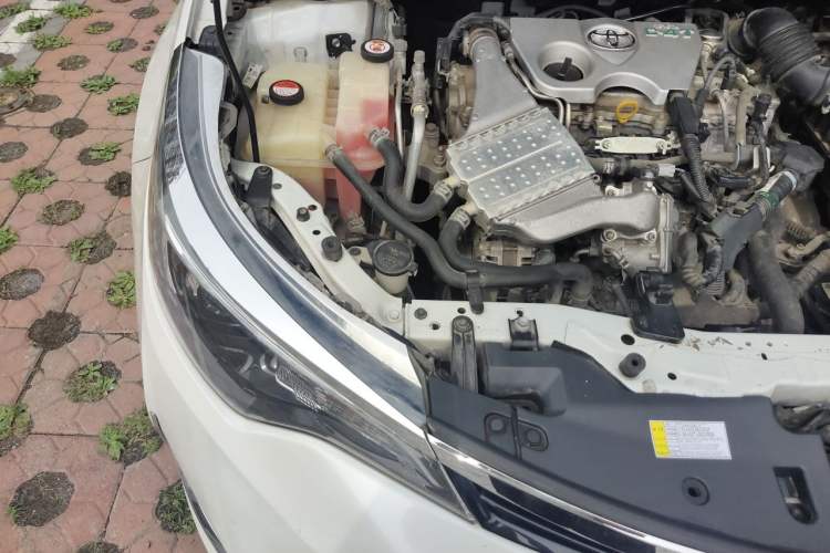 Used Toyota Levin 2017 Revised 185T CVT Elite Edition China V Standard Engine Bay Right