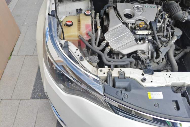 Used Toyota Levin 2017 Revised 185T CVT Elite Edition China V Standard Engine Bay Right