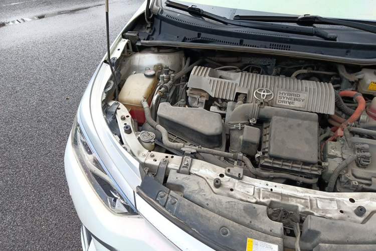 Used Toyota Levin 2017 Revised Dual-Engine 1.8H GS E-CVT Elite Sunroof Version China V Standard Engine Bay Right