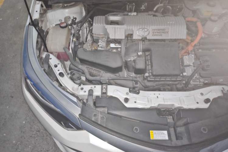 Used Toyota Levin 2017 Revised Dual-Engine 1.8H GS E-CVT Elite Sunroof Version China V Standard Engine Bay Right