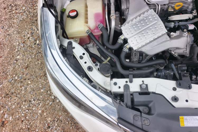 Used Toyota Levin 2017 Revised 185T CVT Elite Edition China V Standard Engine Bay Right