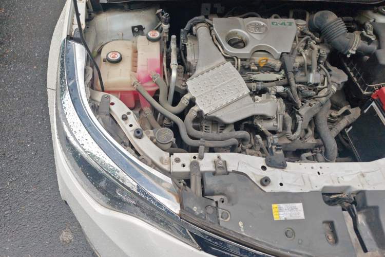 Used Toyota Levin 2017 Revised Version 185T CVT Elite Edition China VI Standard Engine Bay Right