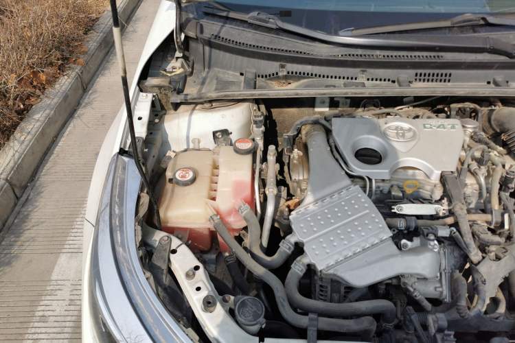 Used Toyota Levin 2017 Revised Version 185T CVT Elite Edition China VI Standard Engine Bay Right
