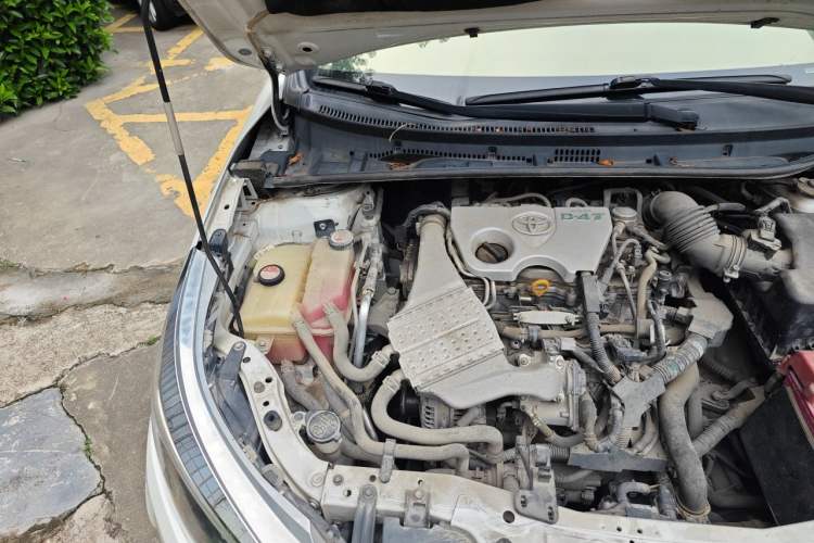 Used Toyota Levin 2017 Revised Version 185T CVT Elite Edition China VI Standard Engine Bay Right