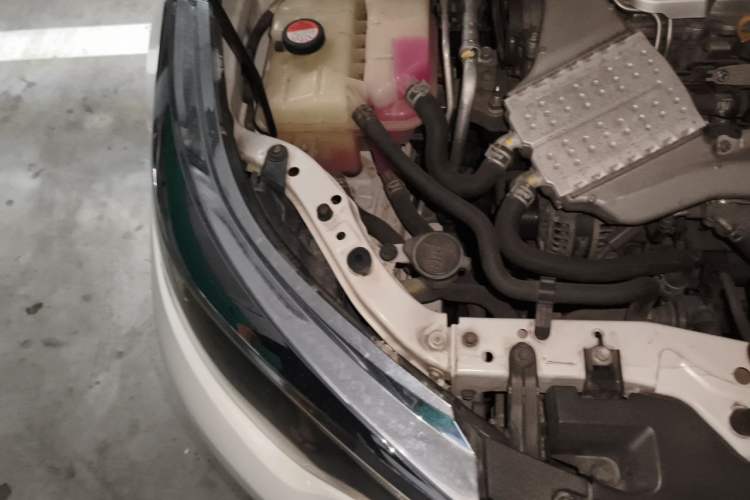 Used Toyota Levin 2017 1.2T G CVT Elite Edition Engine Bay Right