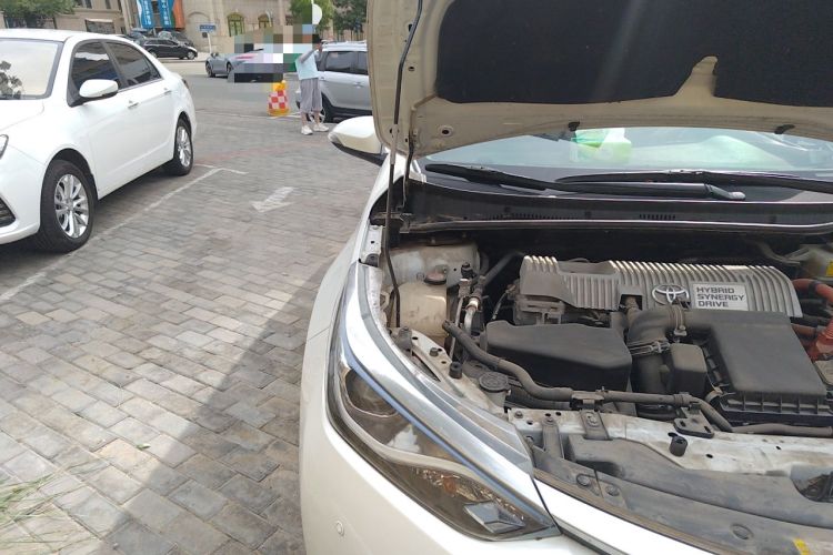 Used Toyota Levin 2017 Revised Dual-Engine 1.8H GS E-CVT Elite Sunroof Version China V Standard Engine Bay Right