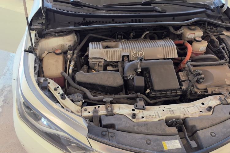 Used Toyota Levin 2017 Revised Dual-Engine 1.8H GS E-CVT Elite Sunroof Version China VI Standard Engine Bay Right