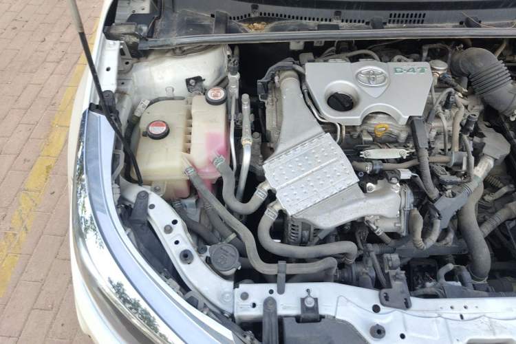 Used Toyota Levin 2017 Revised Version 185T CVT Elite Edition China VI Standard Engine Bay Right