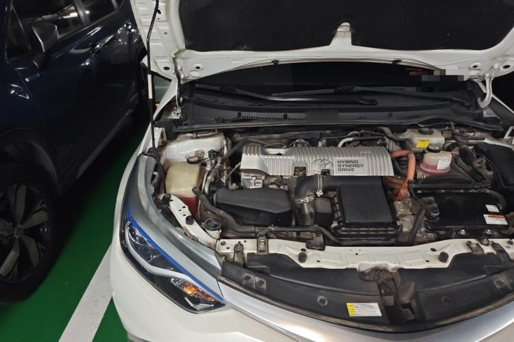 Used Toyota Levin 2017 Revised Dual-Engine 1.8H GS E-CVT Elite Sunroof Version China V Standard Engine Bay Right