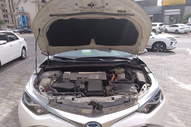 Used Toyota Levin 2017 Revised Dual-Engine 1.8H GS E-CVT Elite Sunroof Version China V Standard Engine Bay