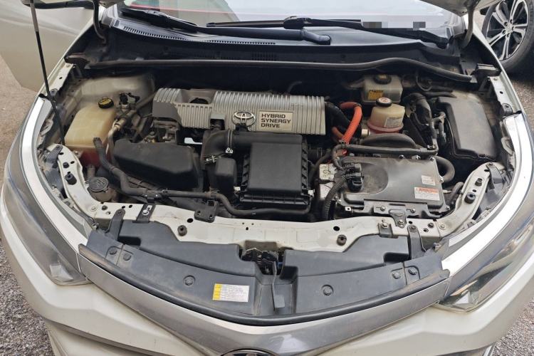 Used Toyota Levin 2017 Revised Dual-Engine 1.8H GS E-CVT Elite Sunroof Version China V Standard Engine Bay