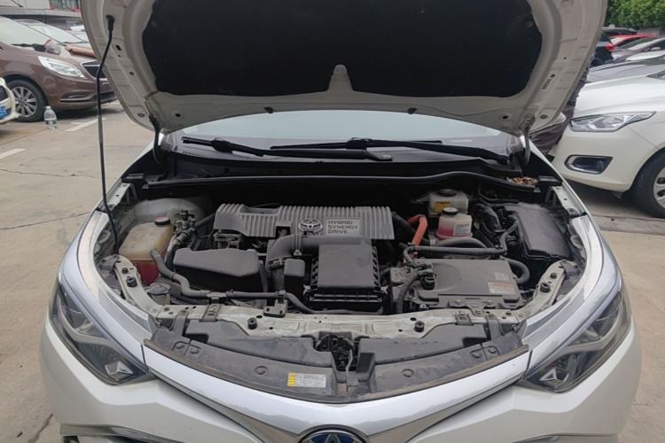 Used Toyota Levin 2017 Revised Dual-Engine 1.8H GS E-CVT Elite Sunroof Version China V Standard Engine Bay