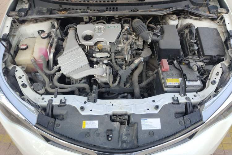 Used Toyota Levin 2017 Revised Version 185T CVT Elite Edition China VI Standard Engine Bay