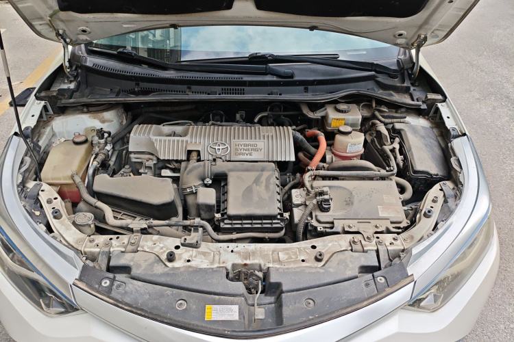 Used Toyota Levin 2017 Revised Dual-Engine 1.8H GS E-CVT Elite Sunroof Version China V Standard Engine Bay