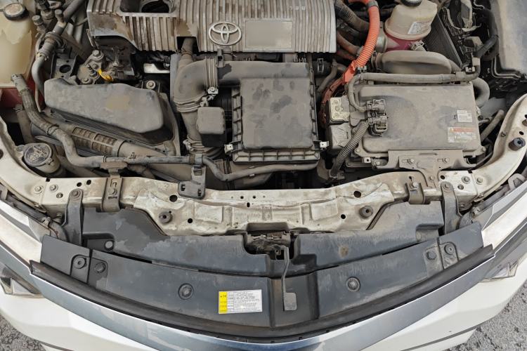 Used Toyota Levin 2017 Revised Dual-Engine 1.8H GS E-CVT Elite Sunroof Version China V Standard Engine Bay