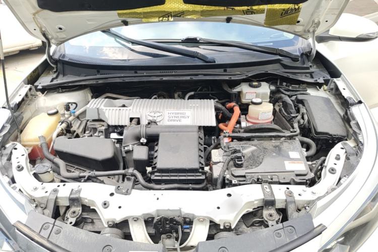 Used Toyota Levin 2017 Revised Dual-Engine 1.8H GS E-CVT Elite Sunroof Version China V Standard Engine Bay