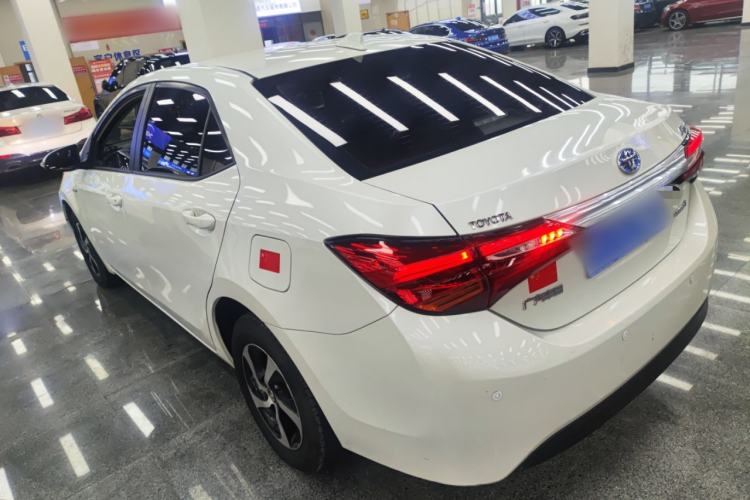 Used Toyota Levin 2017 Revised Dual-Engine 1.8H GS E-CVT Elite Sunroof Version China V Standard Exterior 2