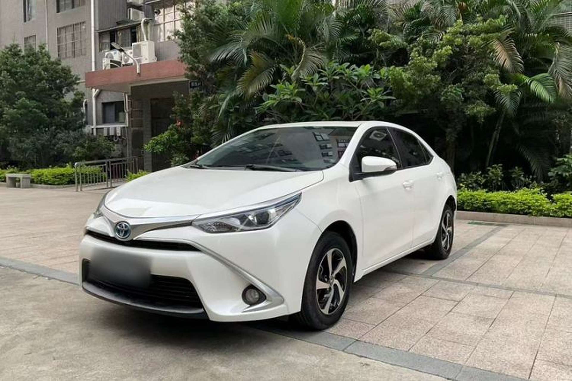Used Toyota Levin 2017 Revised Dual-Engine 1.8H GS E-CVT Elite Sunroof Version China V Standard Exterior 2