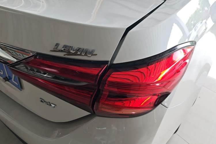 Used Toyota Levin 2017 Revised 185T CVT Elite Edition China V Standard Exterior 3