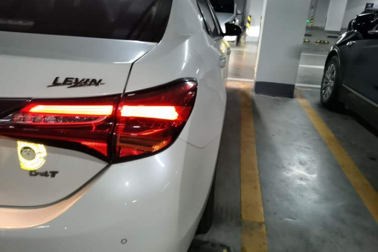 Used Toyota Levin 2017 Revised Version 185T CVT Elite Edition China VI Standard Exterior 3