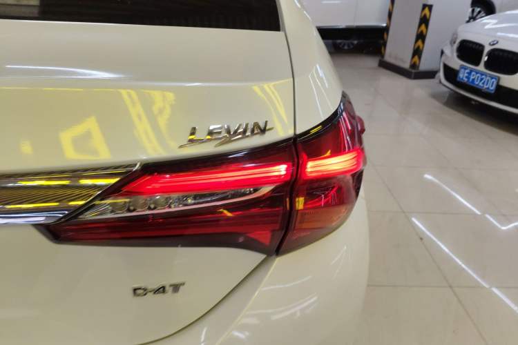 Used Toyota Levin 2017 Revised 185T CVT Elite Edition China V Standard Exterior 3