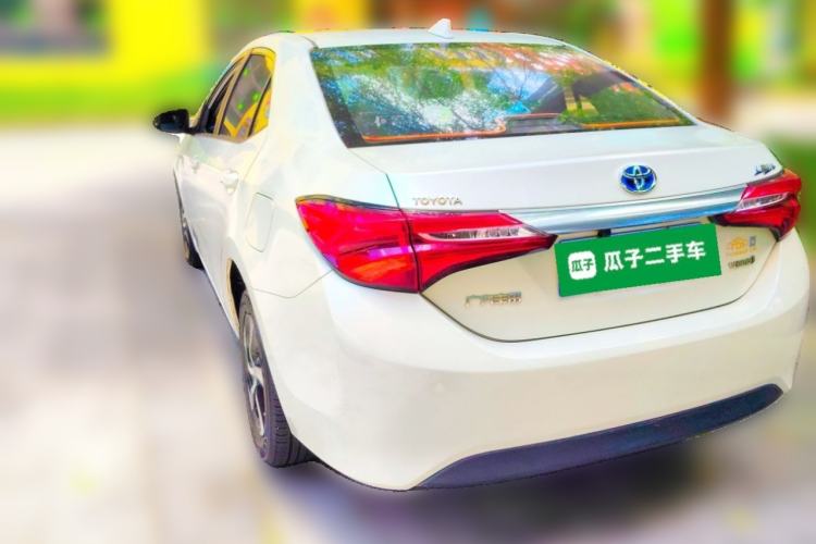 Used Toyota Levin 2017 Revised Dual-Engine 1.8H GS E-CVT Elite Sunroof Version China V Standard Exterior 3