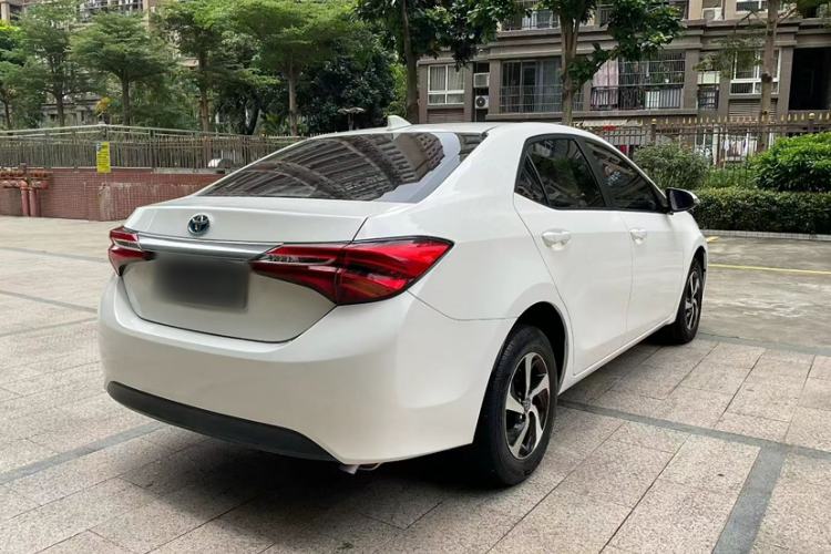 Used Toyota Levin 2017 Revised Dual-Engine 1.8H GS E-CVT Elite Sunroof Version China V Standard Exterior 4