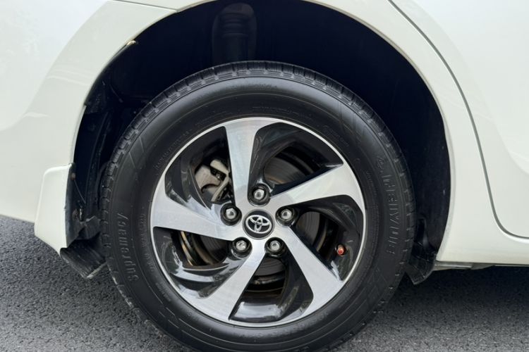 Used Toyota Levin 2017 Revised Dual-Engine 1.8H GS E-CVT Elite Sunroof Version China V Standard Exterior 8
