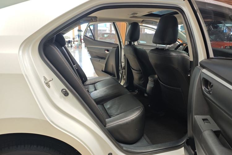 Used Toyota Levin 2017 Revised Dual-Engine 1.8H GS E-CVT Elite Sunroof Version China V Standard Exterior 9