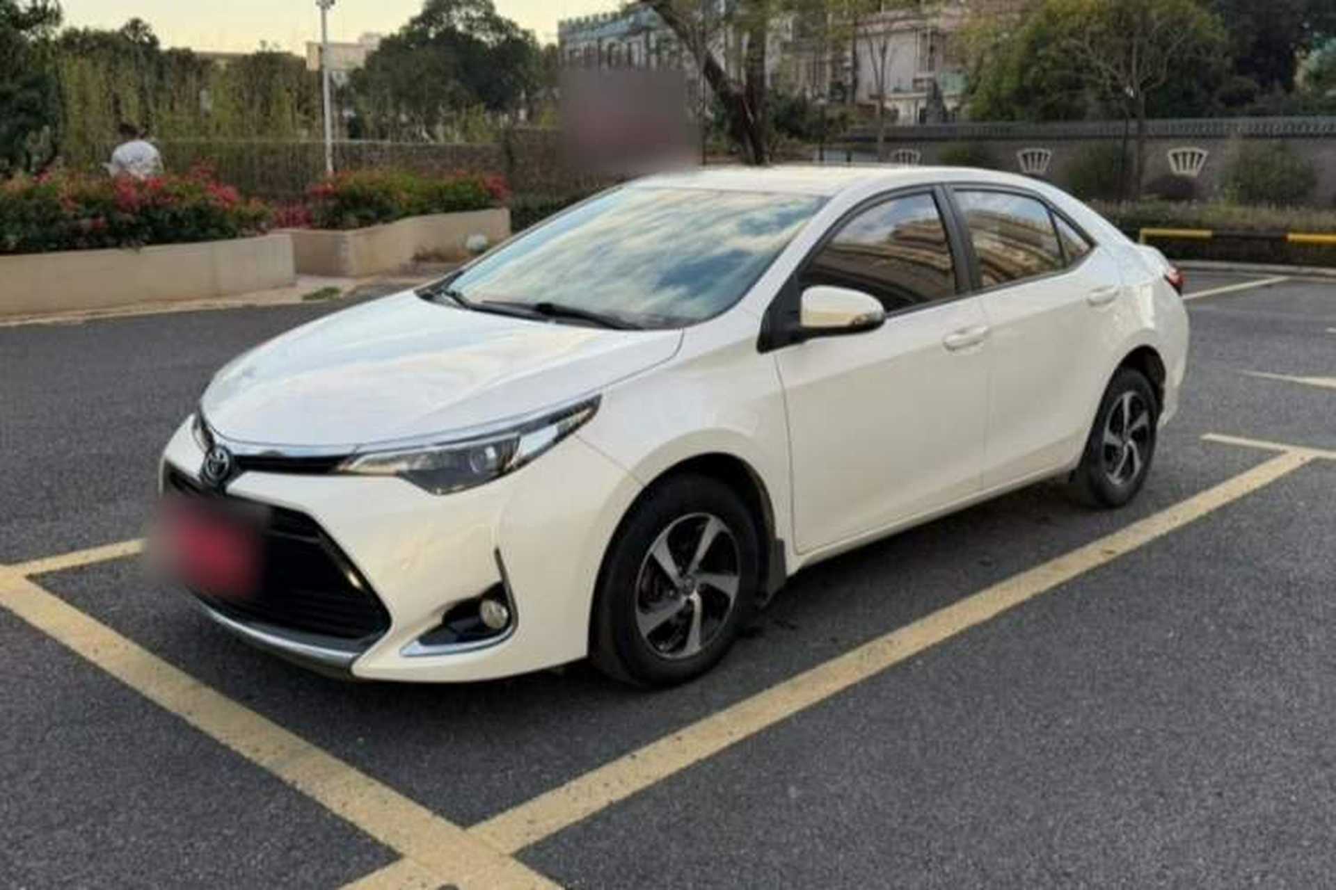 Used Toyota Levin 2017 Revised 185T CVT Elite Edition China V Standard Front Left 45 Deg