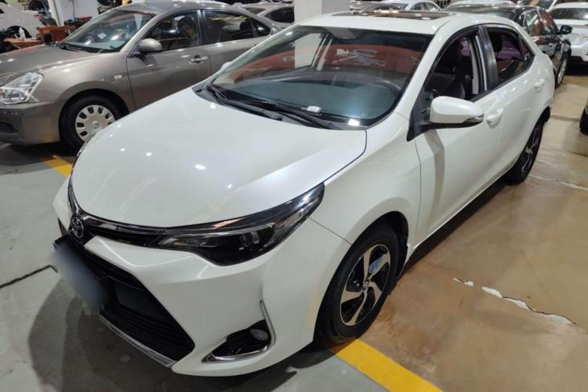 Used Toyota Levin 2017 Revised 185T CVT Elite Edition China V Standard Front Left 45 Deg