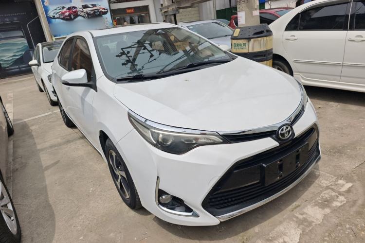 Used Toyota Levin 2017 Revised 185T CVT Elite Edition China V Standard Front Right 45 Deg