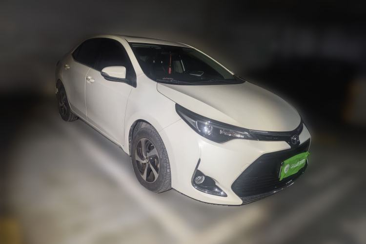 Used Toyota Levin 2017 Revised 185T CVT Elite Edition China V Standard Front Right 45 Deg