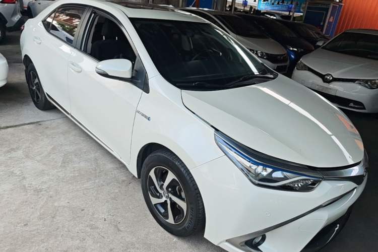 Used Toyota Levin 2017 Revised Dual-Engine 1.8H GS E-CVT Elite Sunroof Version China V Standard Front Right 45 Deg