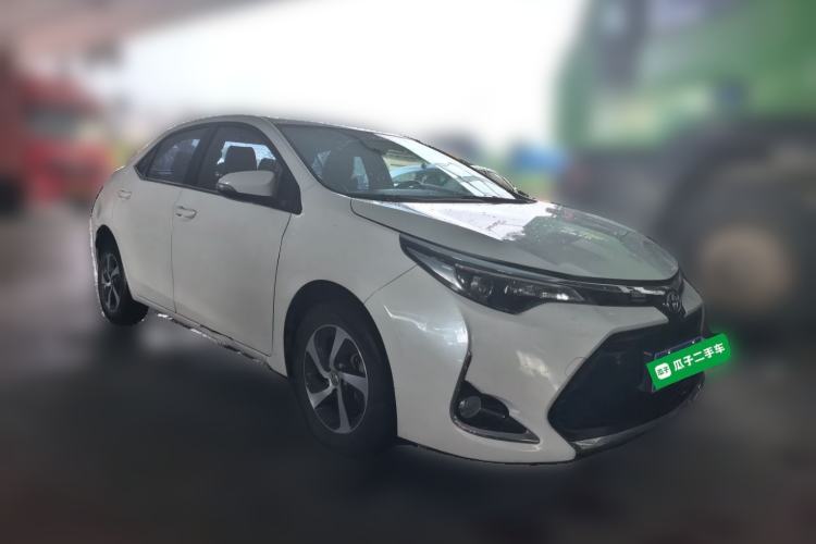 Used Toyota Levin 2017 Revised 185T CVT Elite Edition China V Standard Front Right 45 Deg
