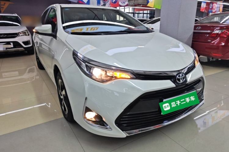 Used Toyota Levin 2017 Revised 185T CVT Elite Edition China V Standard Front Right 45 Deg