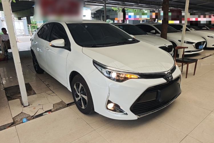 Used Toyota Levin 2017 Revised 185T CVT Elite Edition China V Standard Front Right 45 Deg