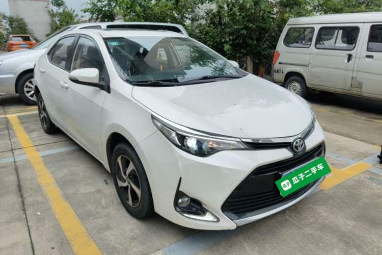 Used Toyota Levin 2017 Revised 185T CVT Elite Edition China V Standard Front Right 45 Deg