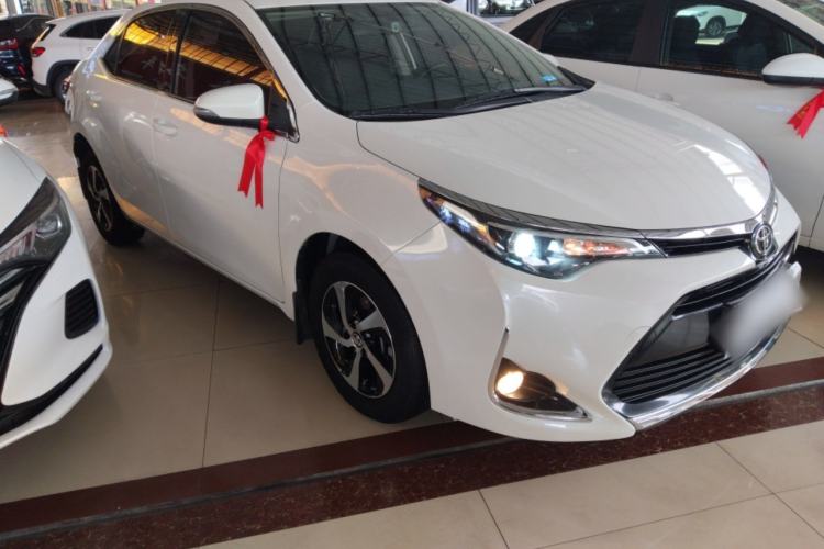 Used Toyota Levin 2017 Revised 185T CVT Elite Edition China V Standard Front Right 45 Deg