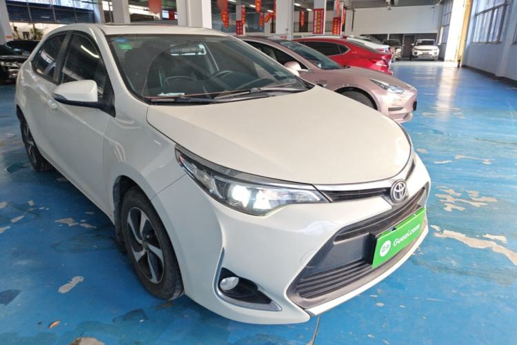 Used Toyota Levin 2017 Revised 185T CVT Elite Edition China V Standard Front Right 45 Deg