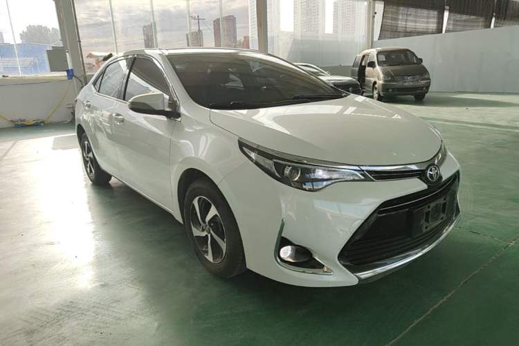 Used Toyota Levin 2017 Revised 185T CVT Elite Edition China V Standard Front Right 45 Deg