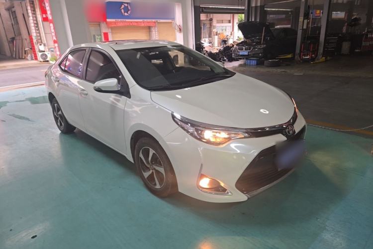Used Toyota Levin 2017 Revised 185T CVT Elite Edition China V Standard Front Right 45 Deg