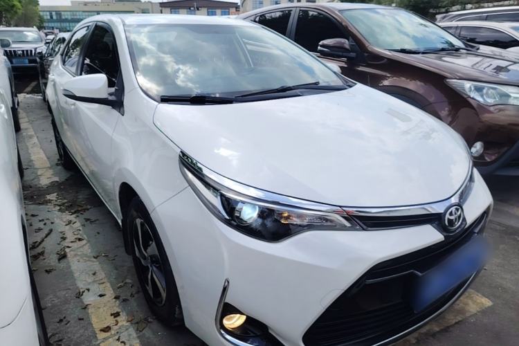 Used Toyota Levin 2017 Revised 185T CVT Elite Edition China V Standard Front Right 45 Deg