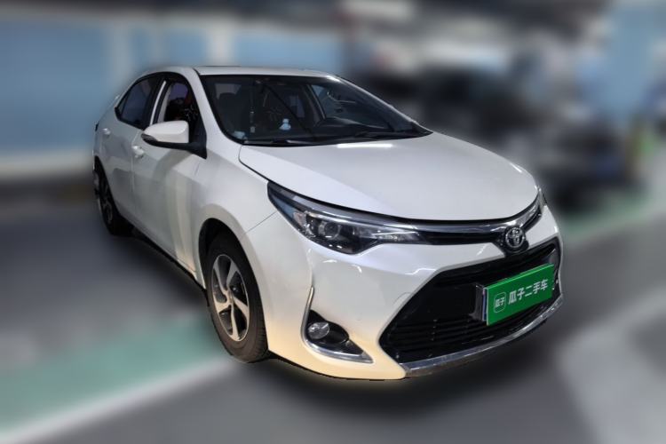 Used Toyota Levin 2017 Revised 185T CVT Elite Edition China V Standard Front Right 45 Deg