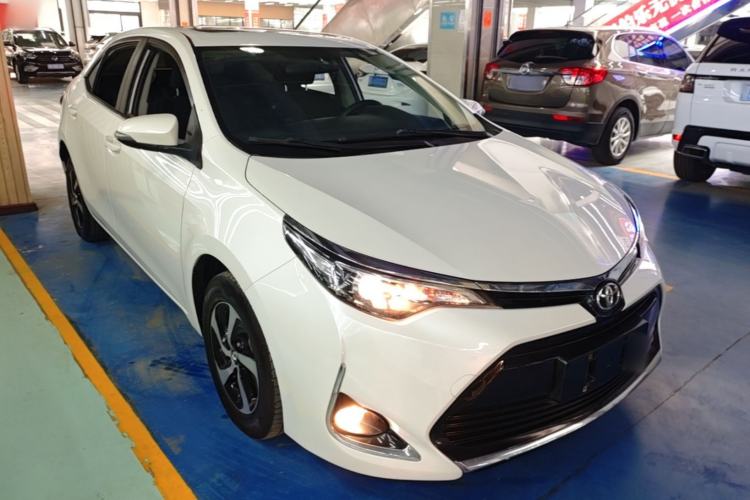 Used Toyota Levin 2017 Revised 185T CVT Elite Edition China V Standard Front Right 45 Deg