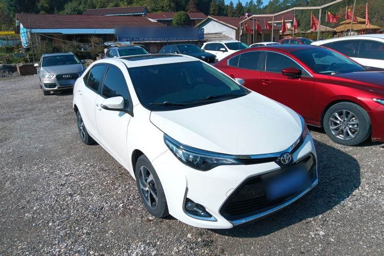 Used Toyota Levin 2017 Revised 185T CVT Elite Edition China V Standard Front Right 45 Deg