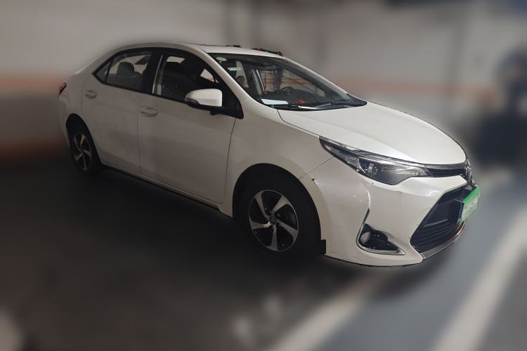 Used Toyota Levin 2017 Revised 185T CVT Elite Edition China V Standard Front Right 45 Deg