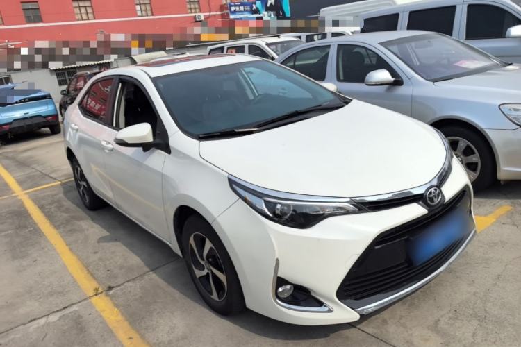 Used Toyota Levin 2017 Revised 185T CVT Elite Edition China V Standard Front Right 45 Deg