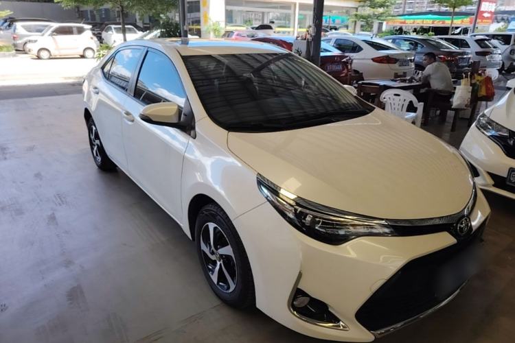 Used Toyota Levin 2017 Revised 185T CVT Elite Edition China V Standard Front Right 45 Deg